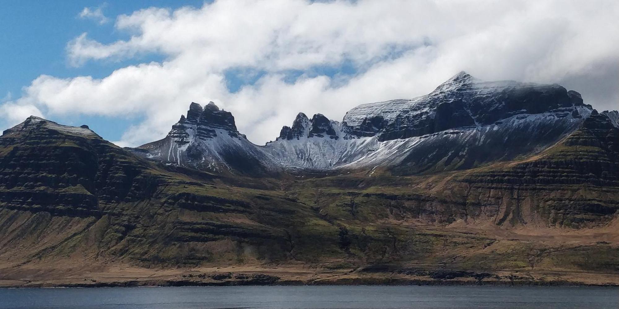Saxa Guesthouse Stothvarfjorthur ภายนอก รูปภาพ