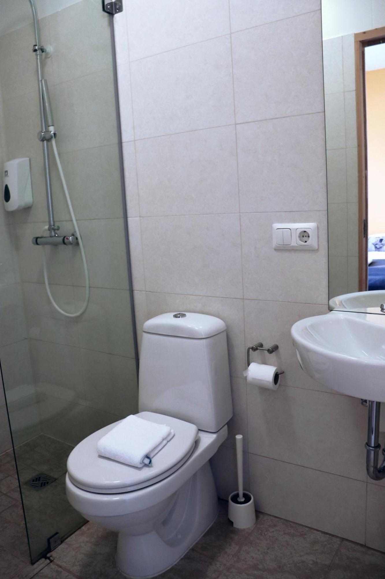 Saxa Guesthouse Stothvarfjorthur ภายนอก รูปภาพ